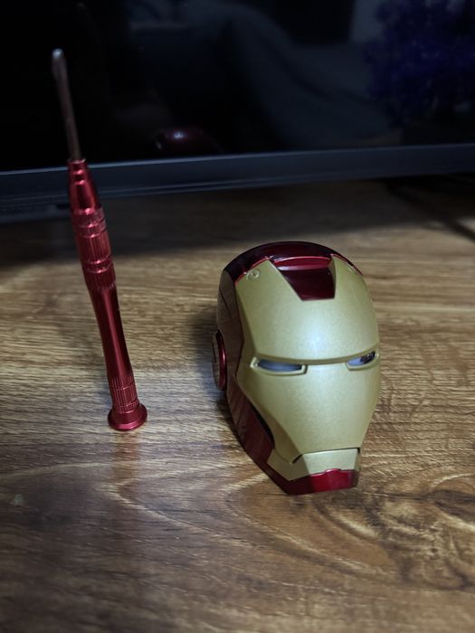 Cască Iron Man Marvel – de construit, sigilată
