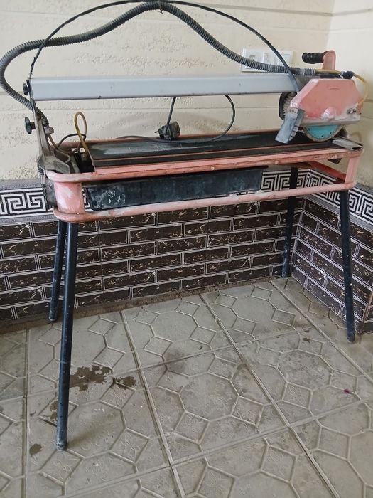Плиткорез Кафеларез  Водяной плиткорезз