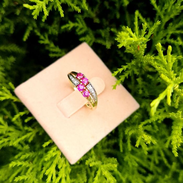 Inel din aur de 14K cu rubine si diamante naturale