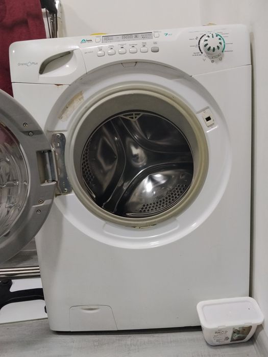 Продаю стиральную машинку