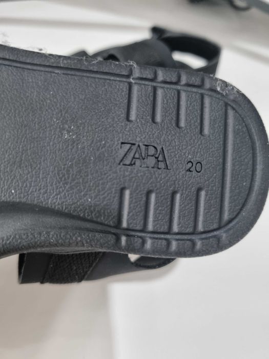 Детски сандали Зара