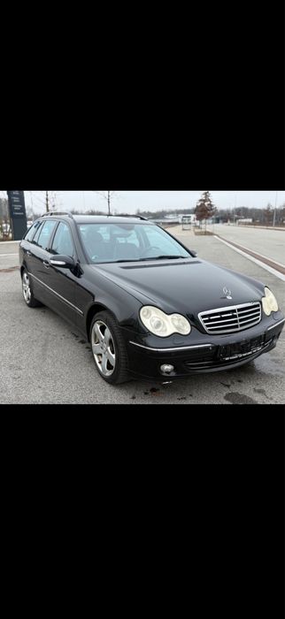Dezmembrez Mercedes Benz C Klass an 2005