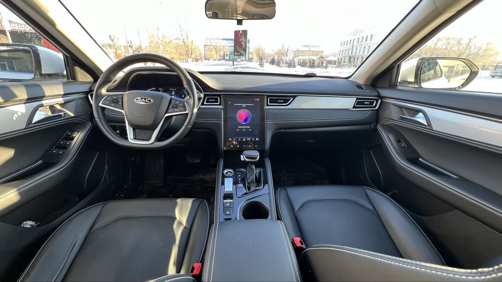 Автомобиль JAC J7