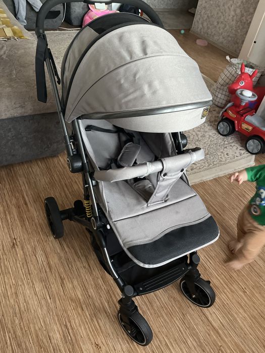 Коляска прогулочная Teknum