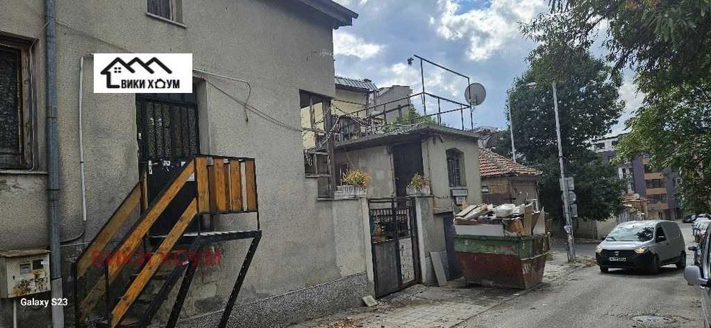 Продава КЪЩА    
град Варна, Колхозен пазар
Патриарха