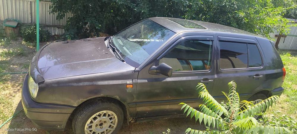 Продам Golf 3 1.8