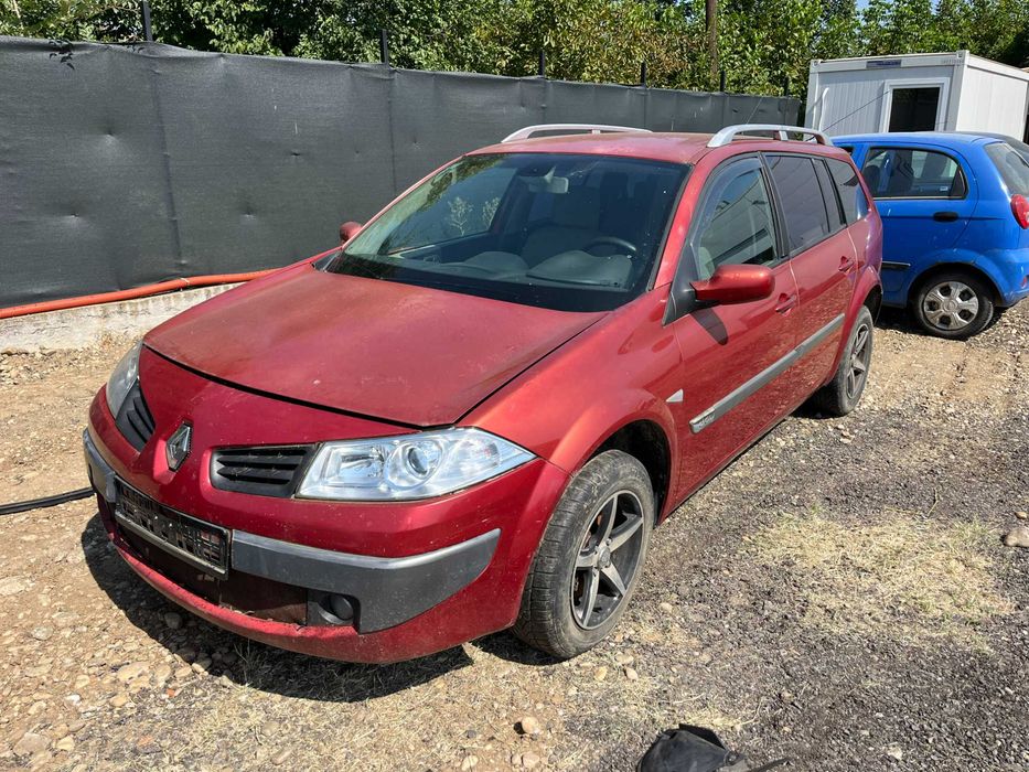 Dezmembrez Renault Megane 2 facelift 2006 break rosu visiniu dci