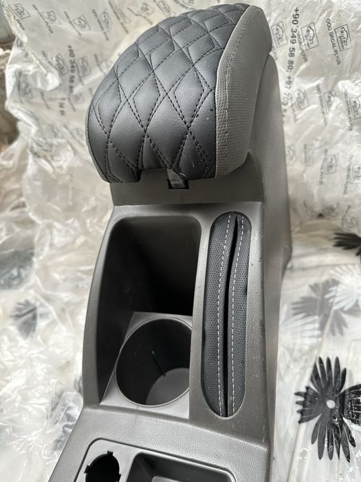 Подлокотник на кобальт новый