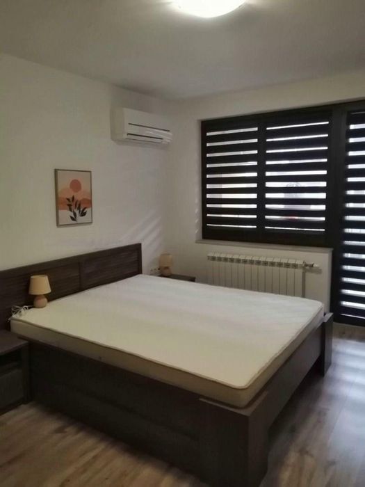 Дава се под наем Тристаен апартамент в София, Център - 107 кв.м за 790 € - Снимка #2