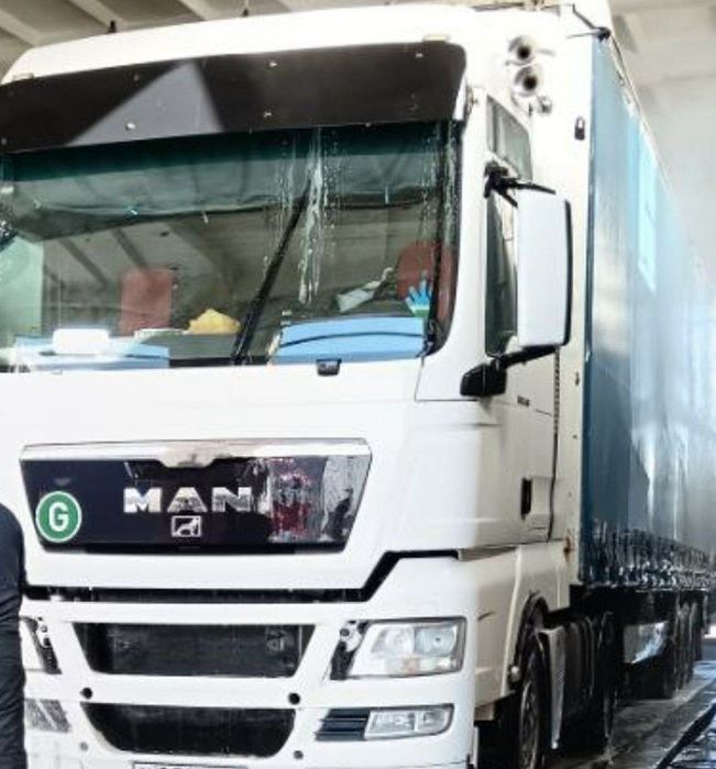 Фура,тент сотилади