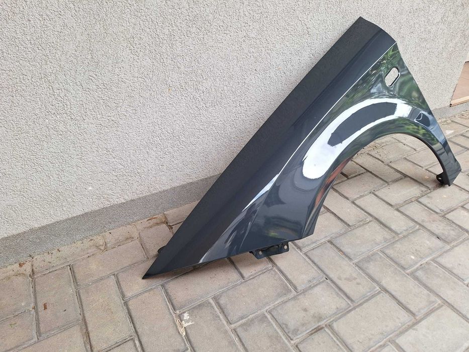 Aripa Fata Stanga Seat Leon An 2005-2009 Vopsita Gri Inchis