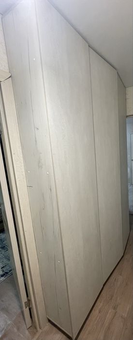 Продам шкаф в прихожку