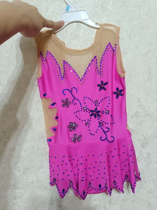 Продам купальники для гимнастики