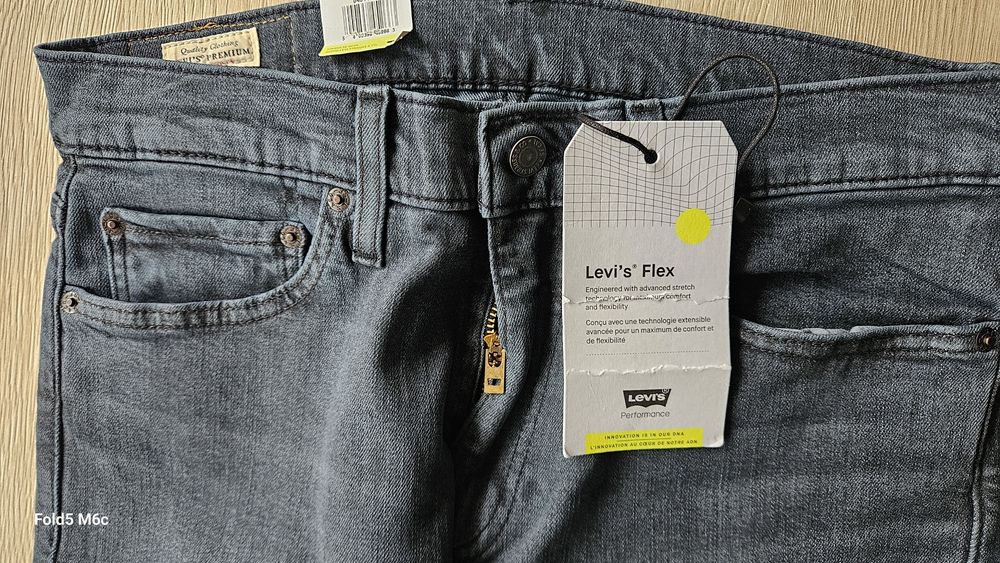 Levi's 511 slim flex, măsura 32/34,culoare safir, noi.
