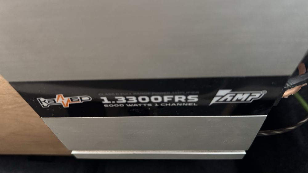 продам саб с моником