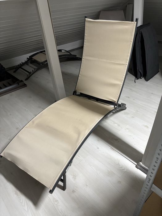 Sezlonguri pentru curte