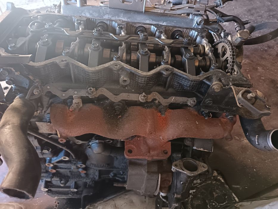 двигател Nissan 2.2dci  дизел на части
