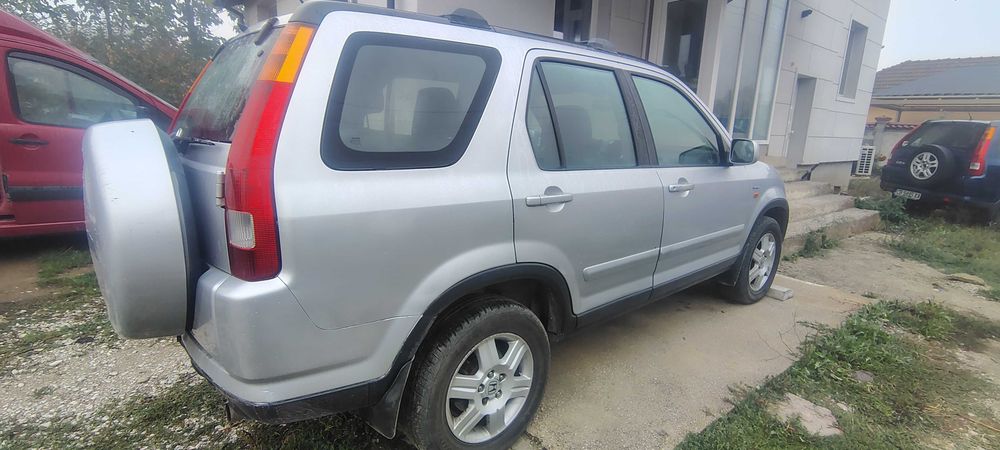 Honda CR-V 2.0 i-VTEC (150 к.с.) – Гръцки внос без ръжда, ревизирано окачване, качествена АГУ