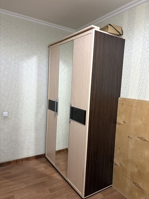 Шкаф для одежды . Шкаф в спальню