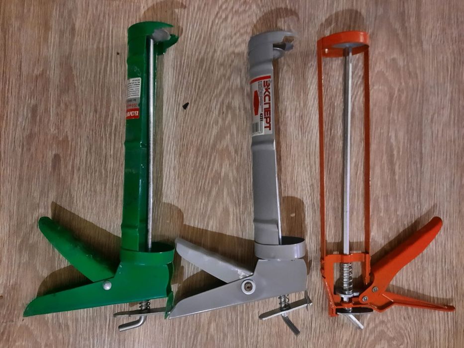 Пистолет для силикона и пены