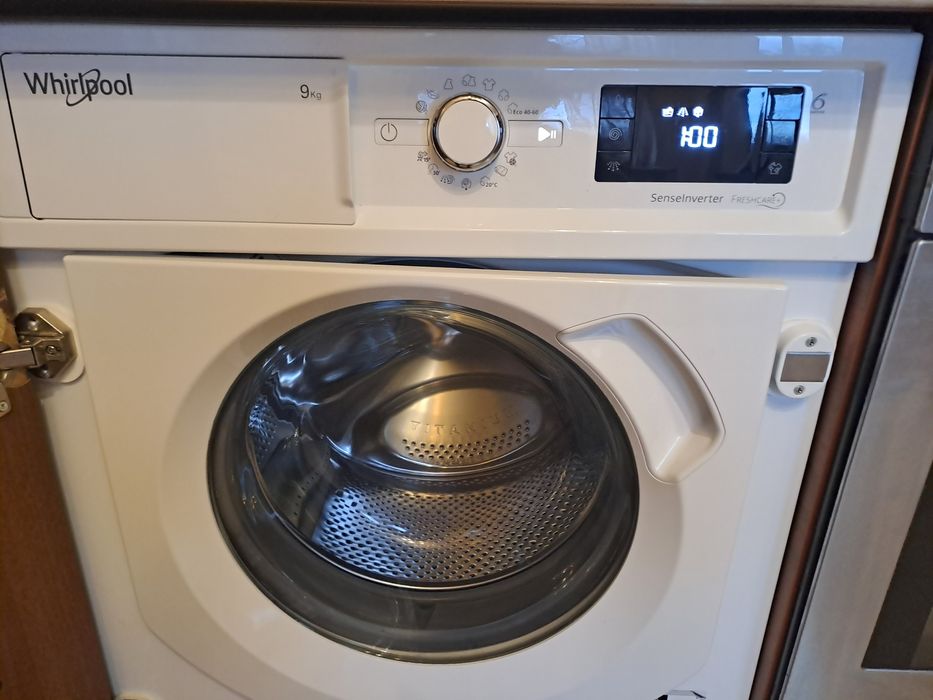 Пералня за вграждане Whirlpool