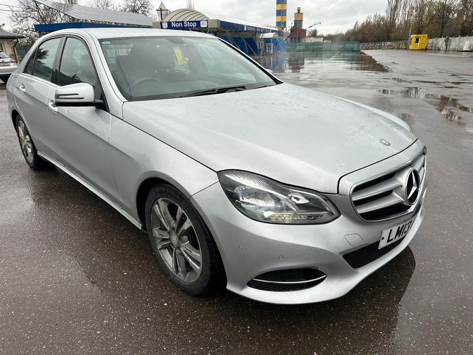 Mercedes E Class w212 fara motor