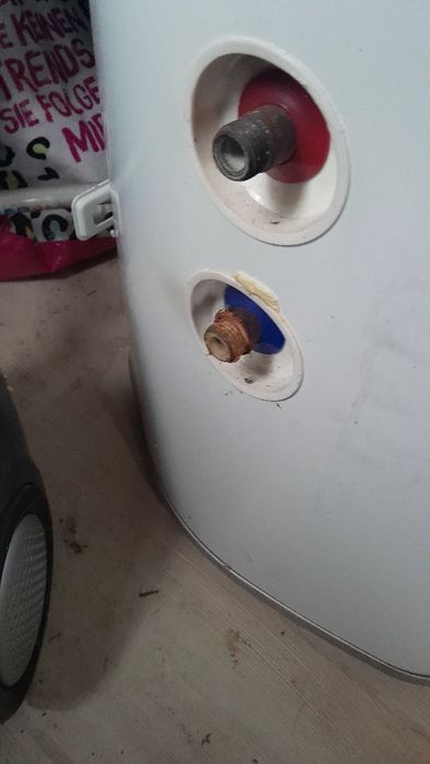 Продавам 80 лит.бойлер ARISTON