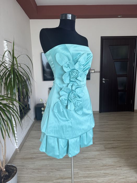 Къса официална рокля- като нова!