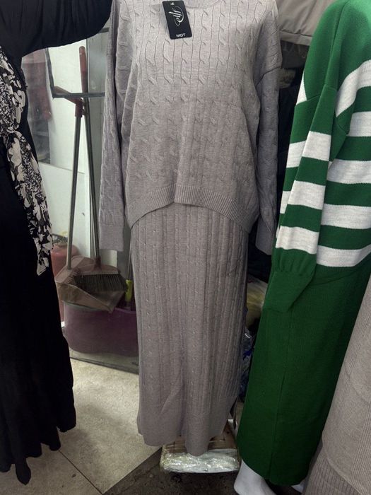 Ishlab chiqarish tekstil kiyimlar optom narxda