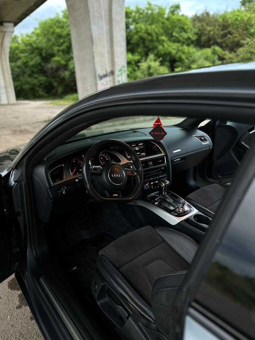 Audi A5 Coupe S-Line Quattro 2.0 TDI 177CP S-Tronic | Xenon | Piele/Alcantara | R19