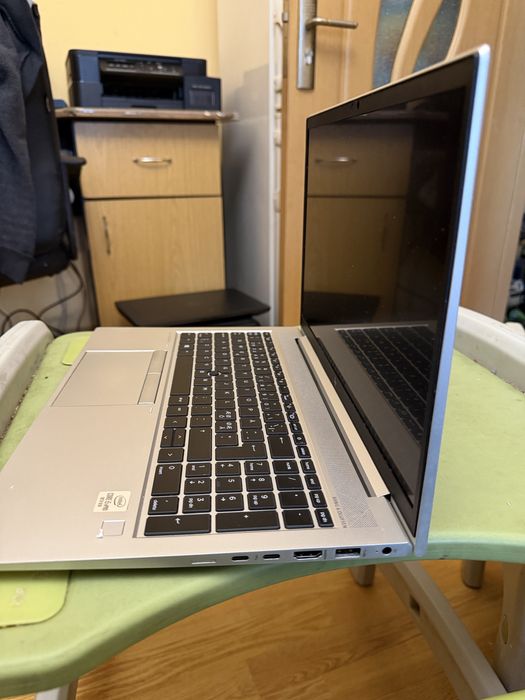 Vand Laptop HP Elitebook 850 G7 model cu touchscreen