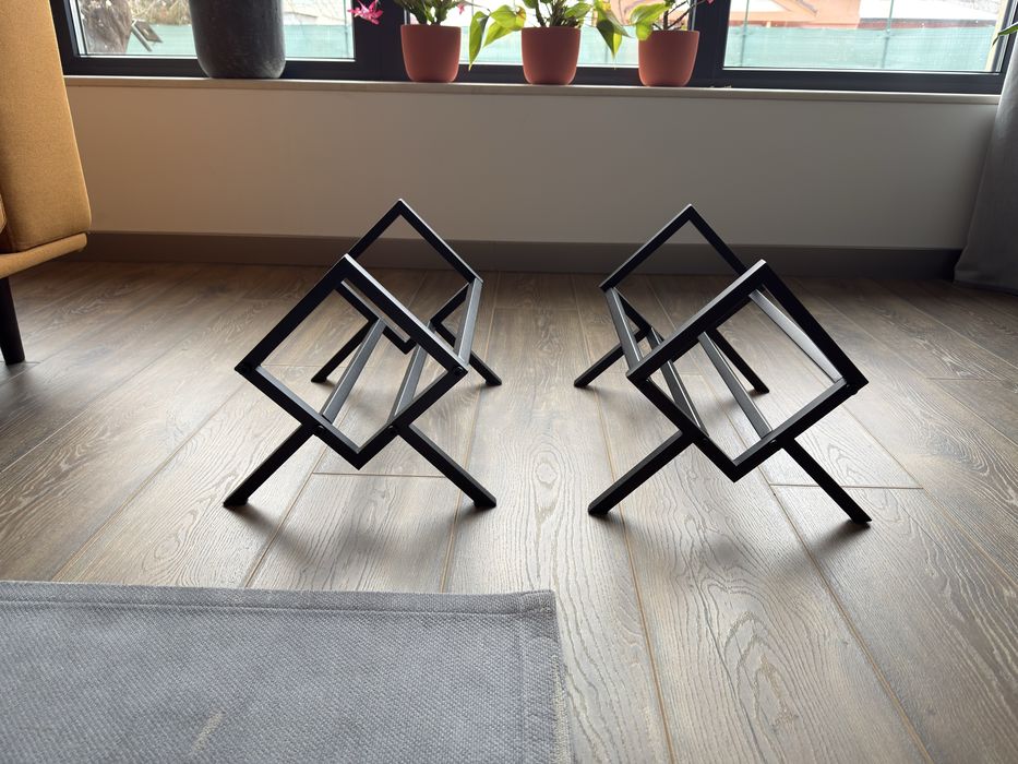 Стендове(поставки) за плочи и книги