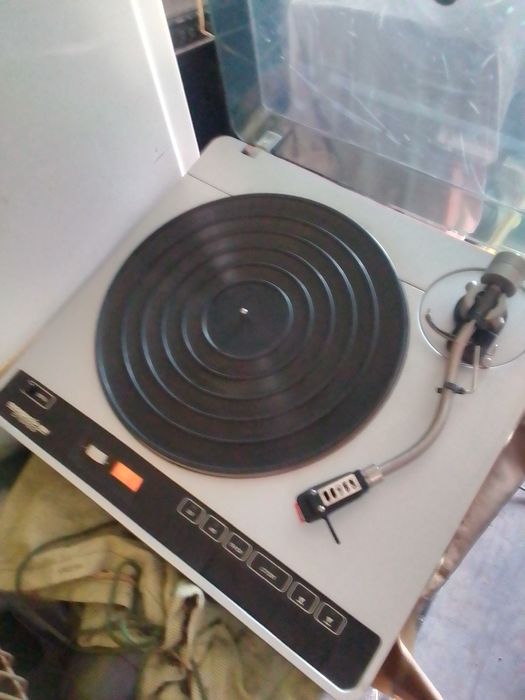 Проигрыватель винила