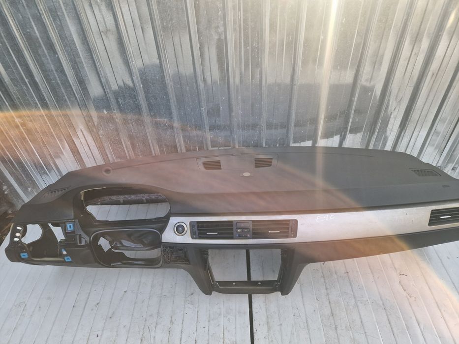 Plansa bord Bmw seria 3 E 90,E91