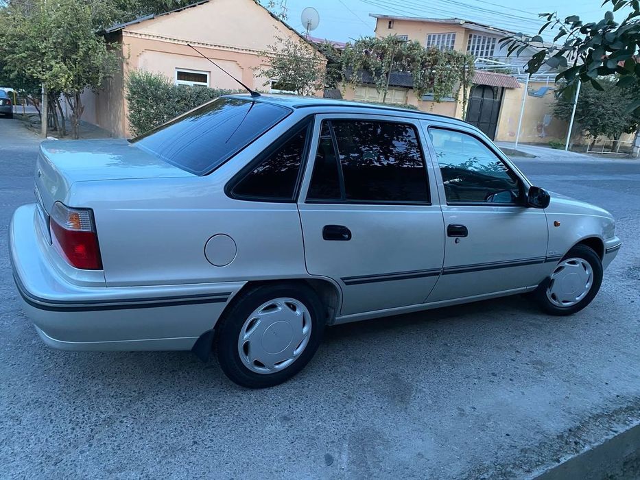 Nexia 1 yaxshi xolatda