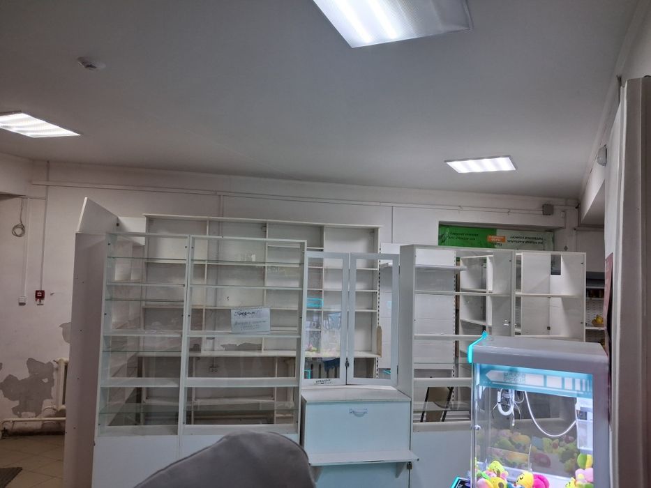 Срочно продам Ветрину