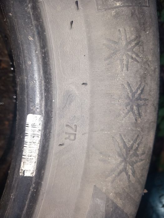 Гуми Mishelin 205/60/16 Зимни - 3 бр