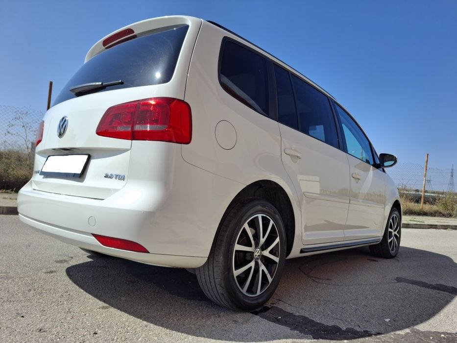Vw Touran 2011 2.0 tdi 140к.с. Швейцария