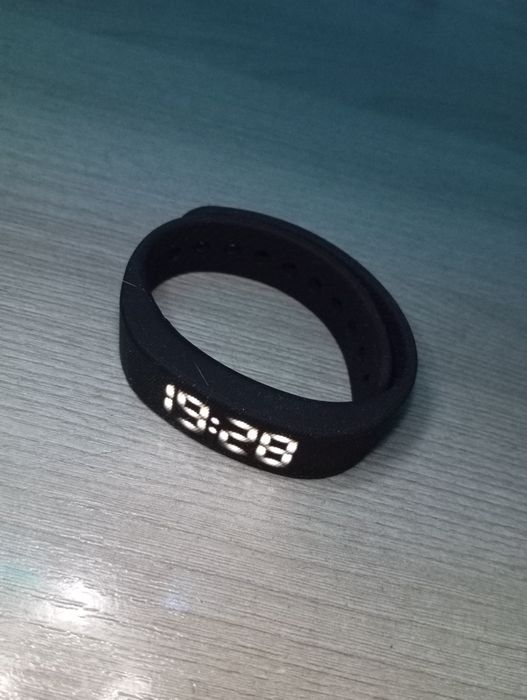 смарт часы, фитнес браслет