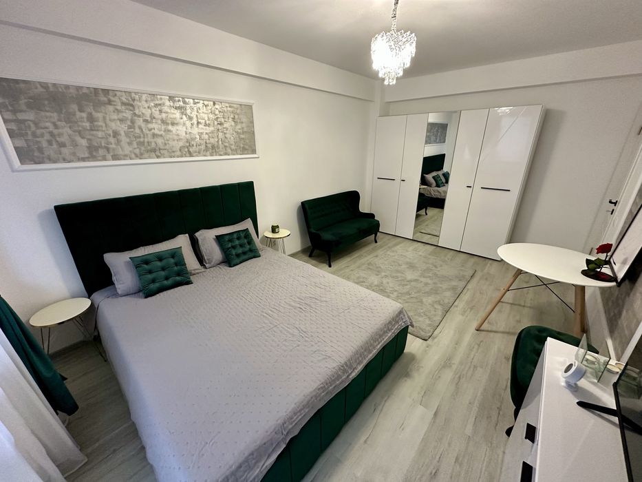 Vand apartament Floresti-zona Terra