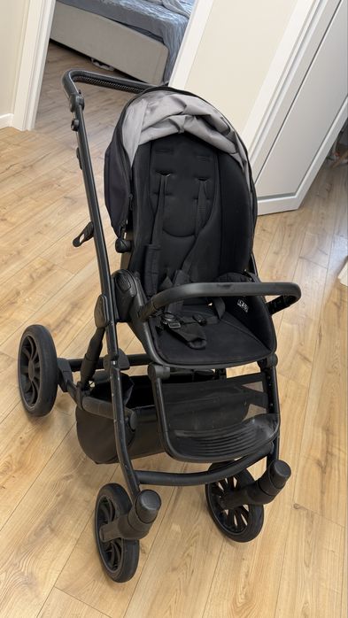 Детская коляска.