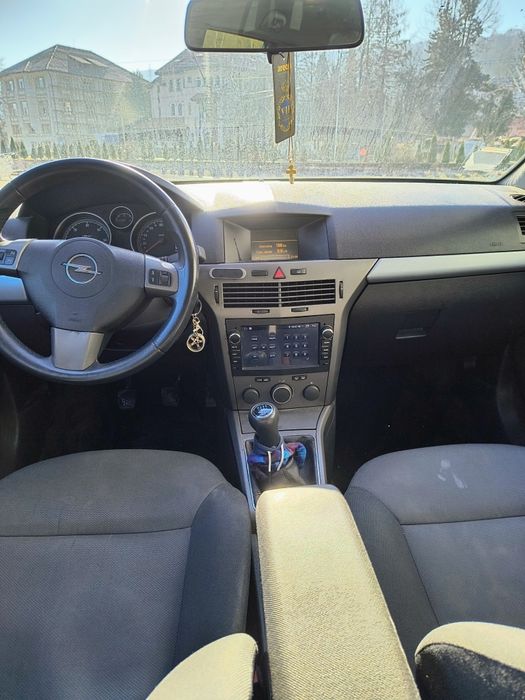 Vând Opel Astra H