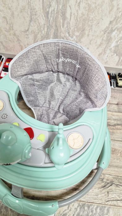 Продам ходунки детские