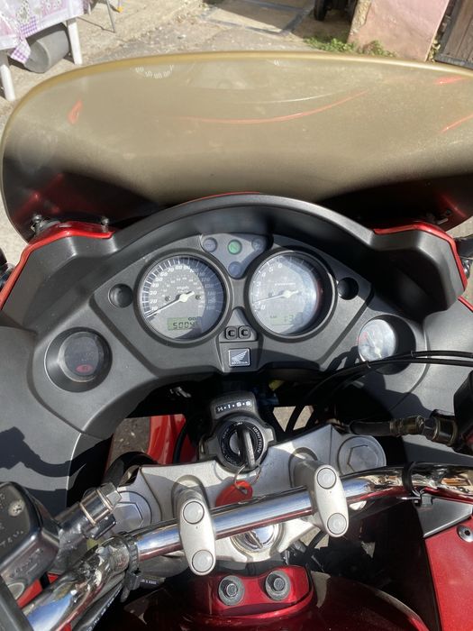 Motocicleta HONDA CBF
