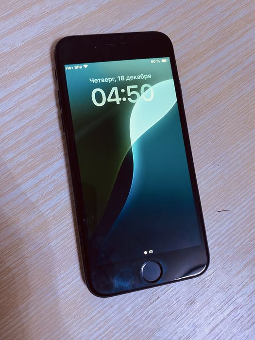 iPhone 128ГБ SE 2020