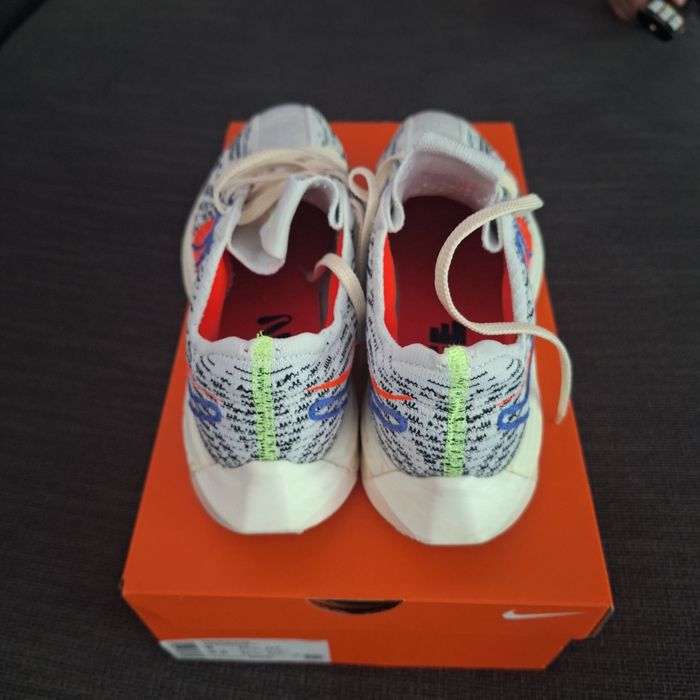 Nike zoomx Asics Noosa