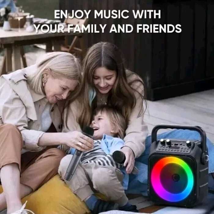 Караоке машина колона с два безжични микрофона