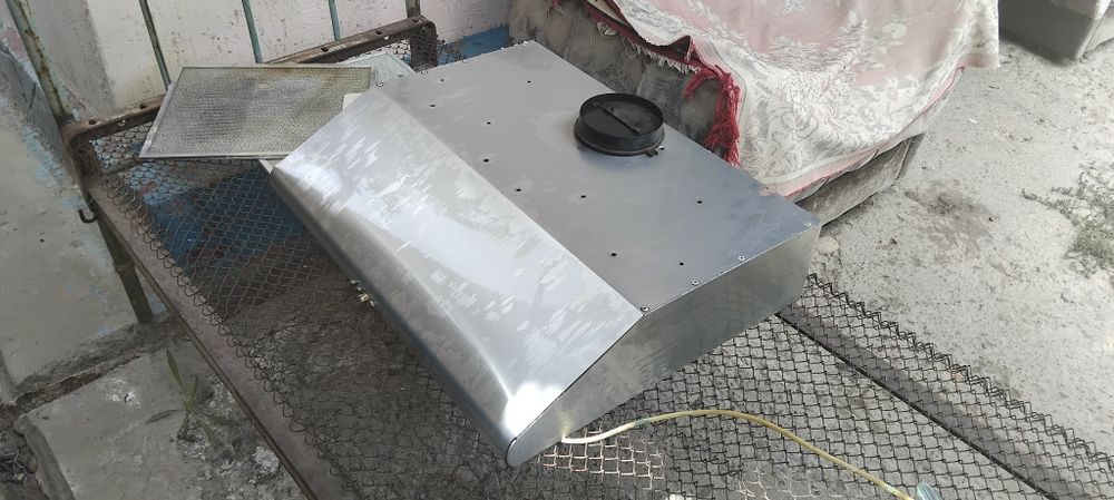 Вытяжка работает