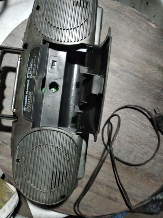 Магнитофон касетный цветомузыкой