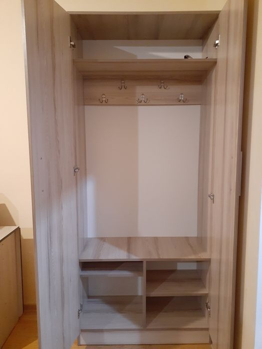 Шкаф срочно продам